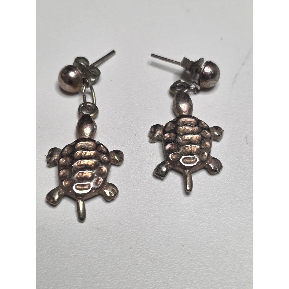 Vintage Silver Tone Turtle Drop Earrings Textured Sea Turtle Dangle Studs